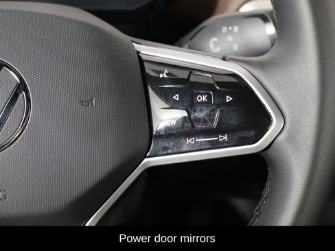 Used 2025 Volkswagen ID.4 Pro RWD image 10