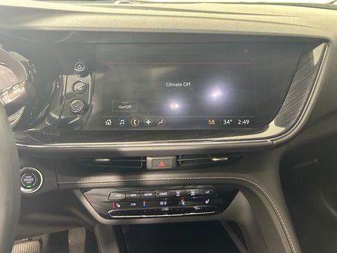 Used 2023 Buick Envision Essence image 22