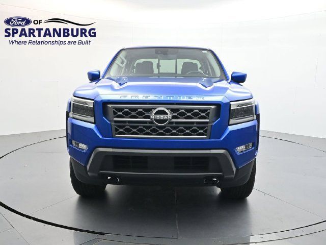 Used 2024 Nissan Frontier SL w/ Technology Package AWD/4WD image 2