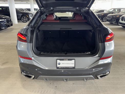 Certified 2025 BMW X6 xDrive40i image 13
