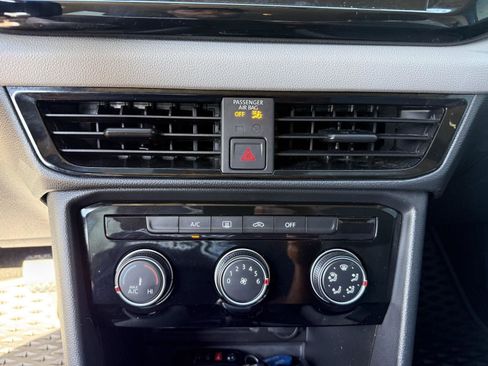 Used 2024 Volkswagen Taos S w/ MDO Package image 19