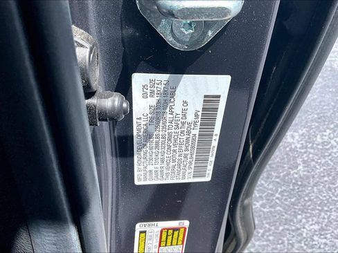 Used 2025 Honda Odyssey EX-L image 19