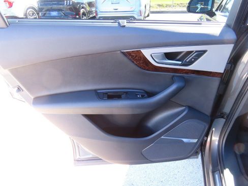 Used 2019 Audi Q7 2.0T Premium Plus w/ Premium Plus Package image 20