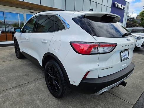 Used 2020 Ford Escape Titanium AWD/4WD image 7