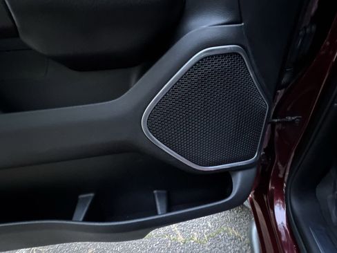 Used 2019 RAM 1500 Laramie image 17