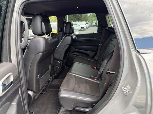 Used 2022 Jeep Grand Cherokee Laredo X AWD/4WD image 23
