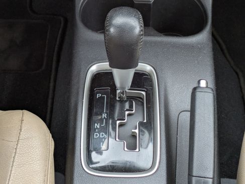 Used 2016 Mitsubishi Outlander SE image 20