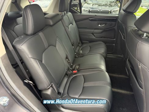 Certified 2025 Honda Pilot EX-L image 13