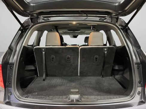 Used 2016 Honda Pilot Touring image 34