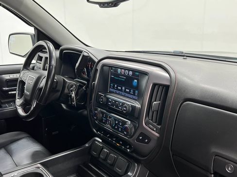 Used 2018 GMC Sierra 1500 SLT AWD/4WD image 21