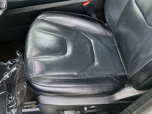 Used 2018 Ford Edge Titanium image 19