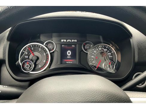 Used 2022 RAM 2500 Big Horn w/ Cold Weather Group image 20