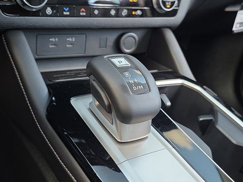 New 2026 Mitsubishi Outlander SEL FWD image 23