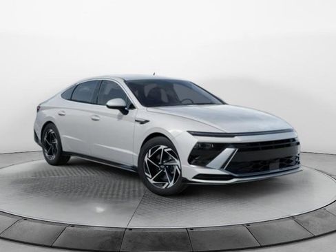 New 2026 Hyundai Sonata SEL image 2