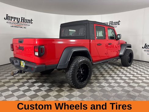 Used 2023 Jeep Gladiator Sport image 5