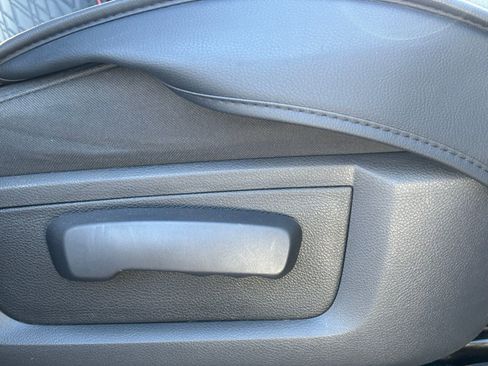 Used 2010 Dodge Ram 2500 Truck SLT w/ Technology Group AWD/4WD image 15