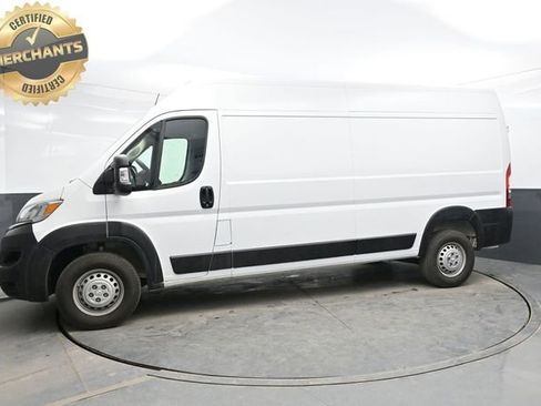 Used 2025 RAM ProMaster 2500 w/ Convenience Group image 3