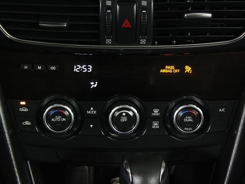 Used 2015 MAZDA MAZDA6 Touring image 19