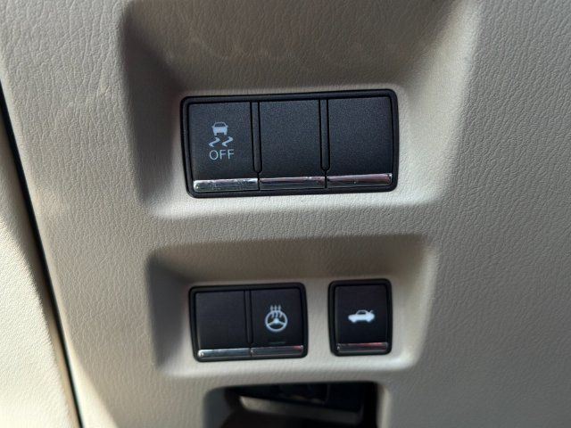 Used 2011 INFINITI M37 w/ Premium Pkg RWD image 28