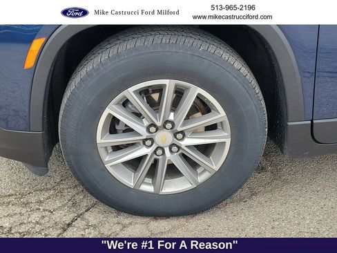 Used 2023 Chevrolet Traverse LT AWD/4WD image 9