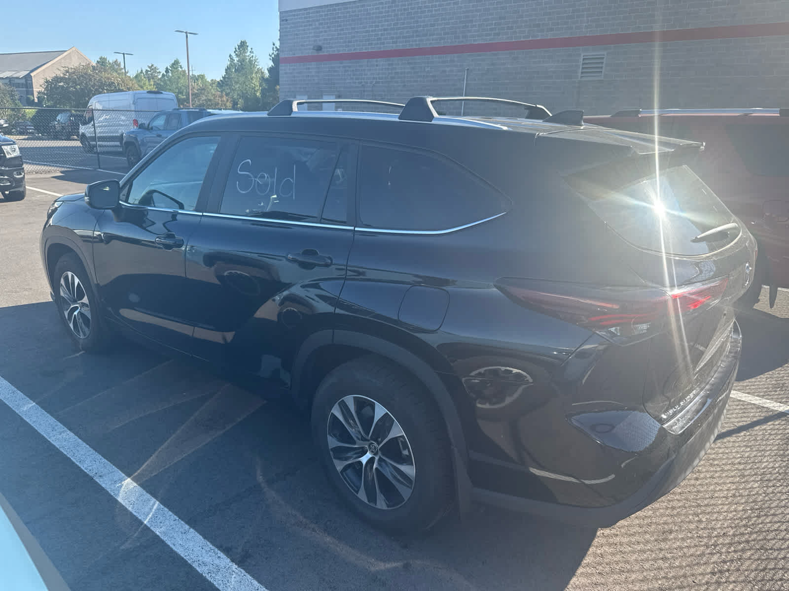 Certified 2026 Toyota Highlander XLE AWD/4WD image 3