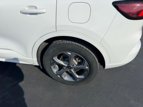 Used 2023 Ford Escape ST-Line image 7