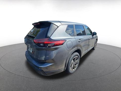 Used 2025 Nissan Rogue SV image 8