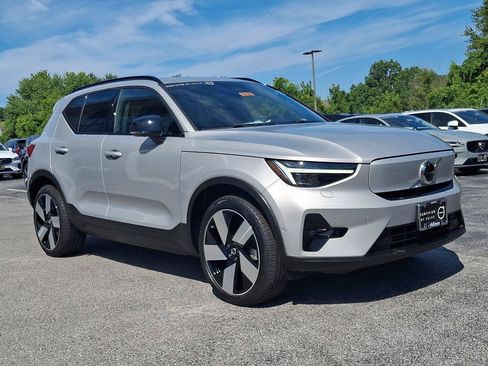 Certified 2023 Volvo XC40 Recharge Ultimate AWD/4WD image 1
