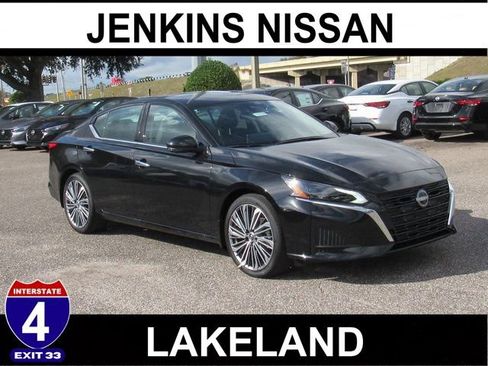 New 2025 Nissan Altima 2.5 SL image 1