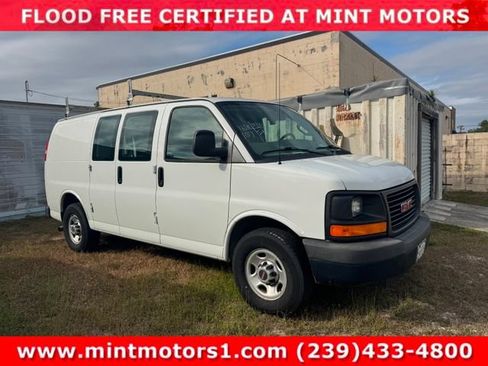 Used 2016 GMC Savana 2500 image 1