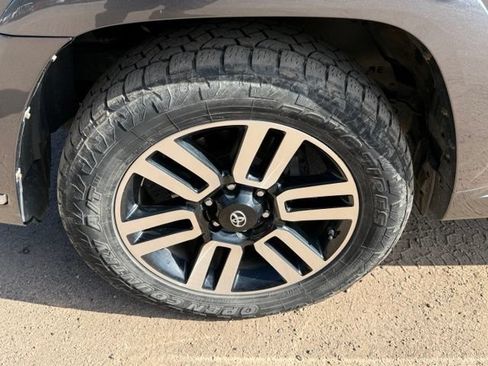 Used 2015 Toyota 4Runner Limited AWD/4WD image 11