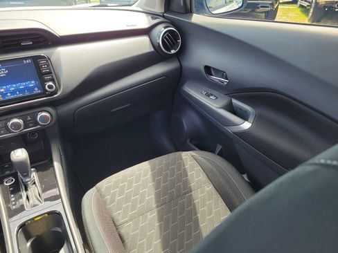Used 2024 Nissan Kicks SV w/ Exterior Package FWD image 18