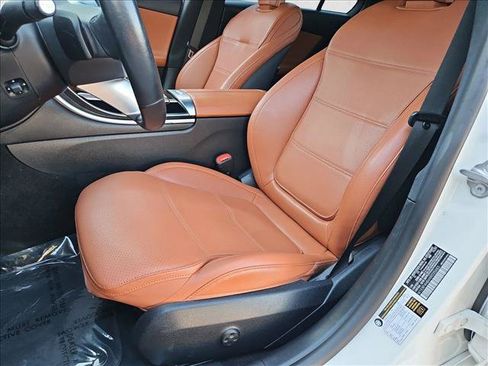 Used 2022 Mercedes-Benz C 300 4MATIC Sedan image 16