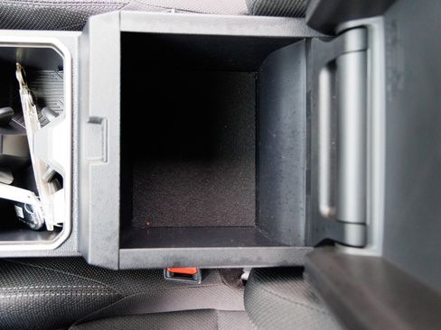 Used 2025 Toyota 4Runner Limited image 31