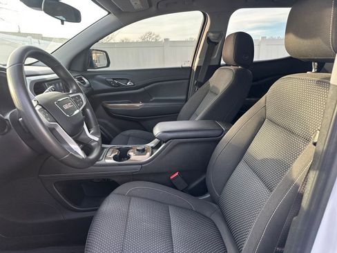 Used 2023 GMC Acadia SLE w/ Elevation Edition image 9