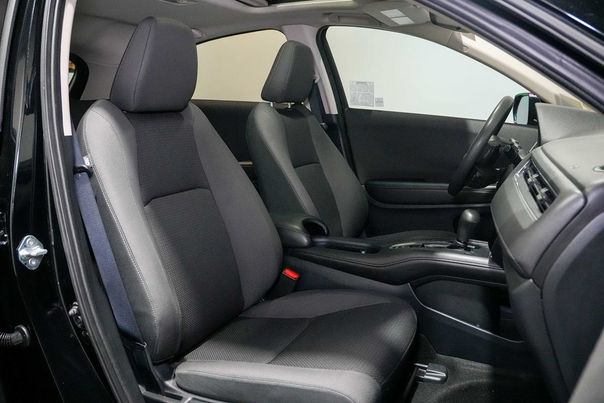 Used 2022 Honda HR-V EX image 25