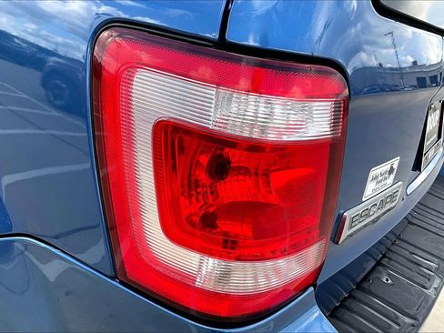 Used 2010 Ford Escape XLT image 26