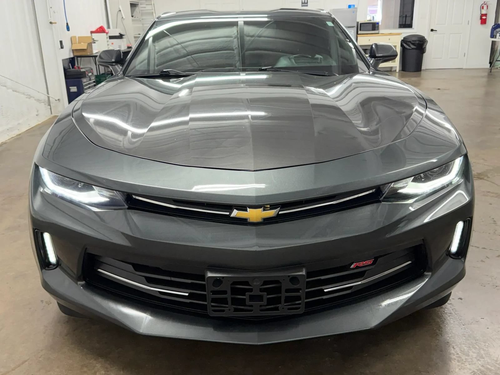 Used 2018 Chevrolet Camaro LT RWD image 11