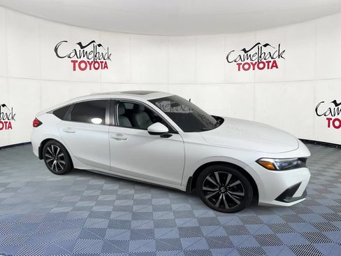 Used 2023 Honda Civic EX-L image 2