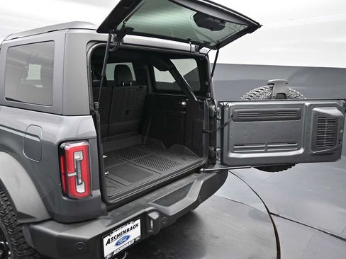 Used 2023 Ford Bronco Wildtrak AWD/4WD image 30