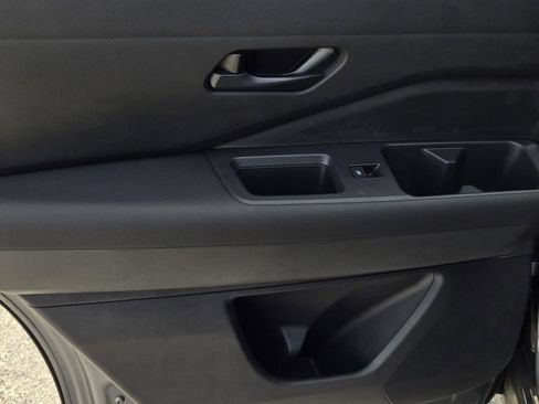 New 2026 Nissan Pathfinder SV FWD image 11