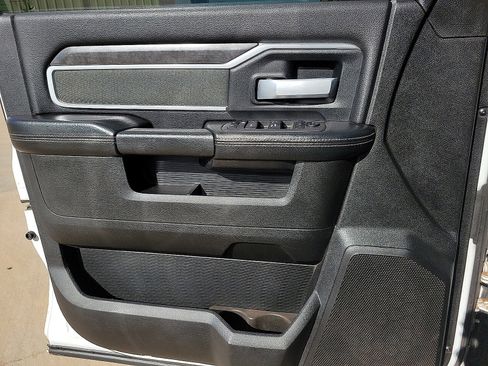 Used 2021 RAM 2500 Big Horn w/ Level B Equipment Group image 11