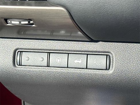 Certified 2024 Nissan Pathfinder Platinum image 19