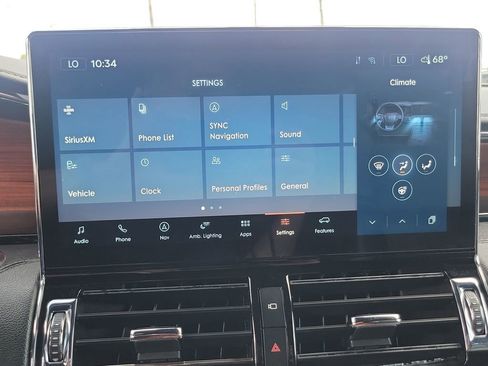 Used 2024 Lincoln Navigator Reserve image 11