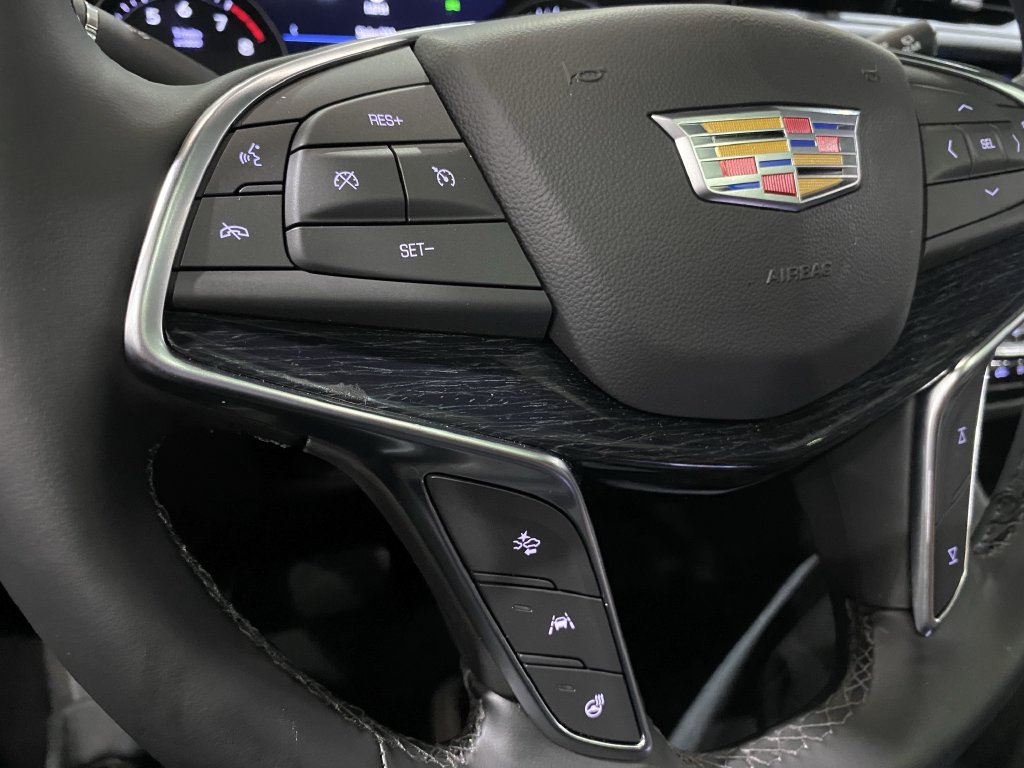 Used 2026 Cadillac XT5 Premium Luxury w/ Driver Assist Package AWD/4WD image 11
