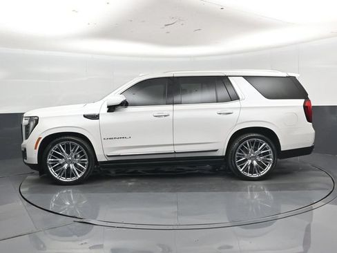 Used 2025 GMC Yukon Denali Ultimate AWD/4WD image 38