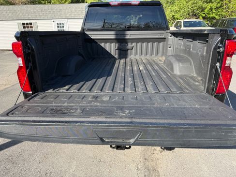 Used 2022 Chevrolet Silverado 3500 LT w/ Convenience Package AWD/4WD image 18