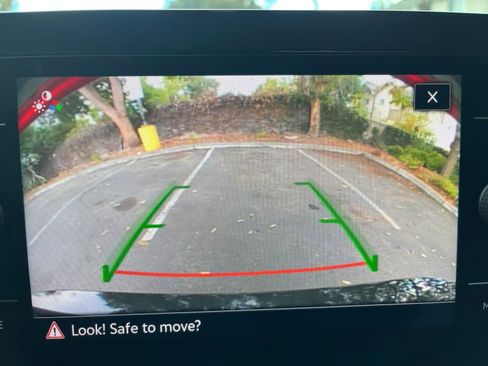 Used 2025 Volkswagen Jetta SE image 17