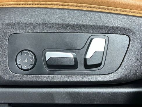 Used 2023 BMW X3 xDrive30i w/ Premium Package image 34