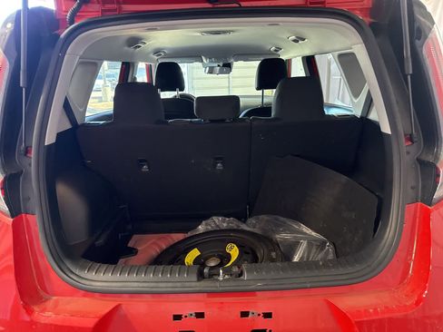 Used 2025 Kia Soul LX w/ LX Technology Package image 14